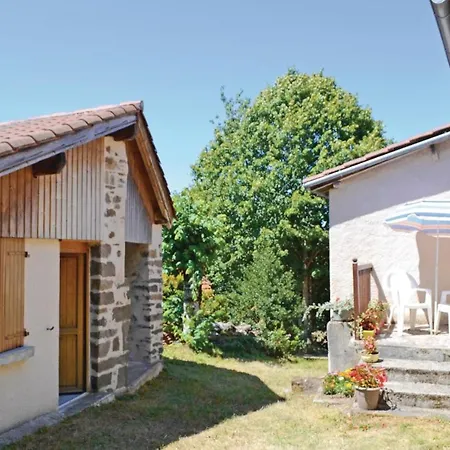 Two-bedroom In St. Bressou Saint-Bressou (Lot)