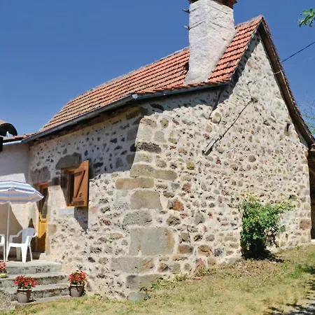 Holiday home Two-bedroom In St. Bressou